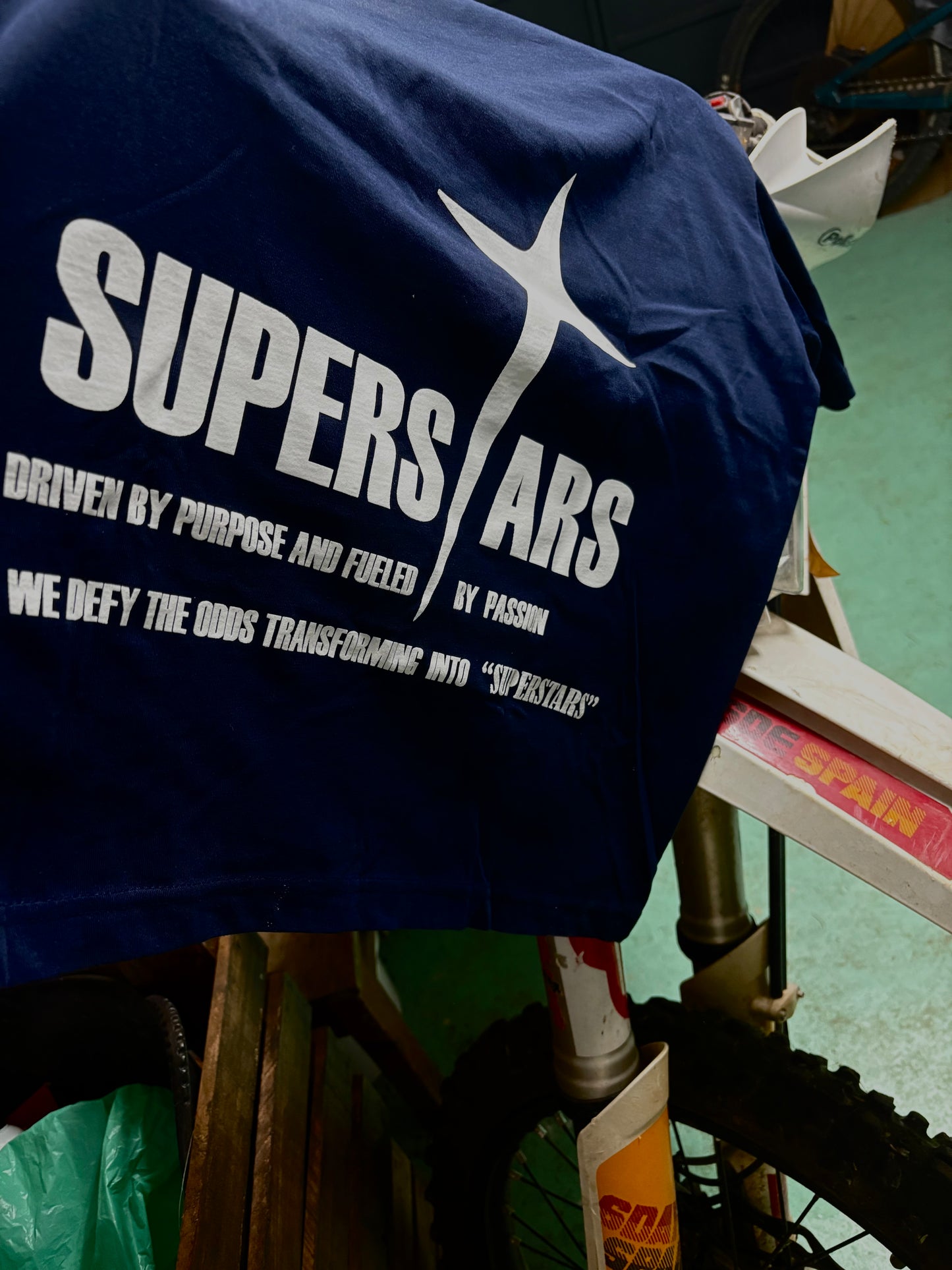 Camiseta Superstars Code